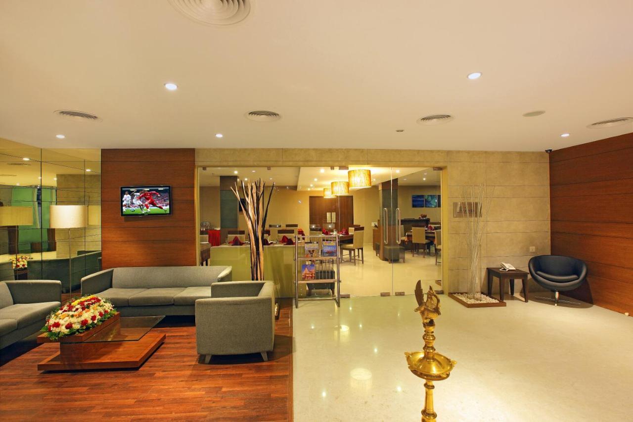 Hotel Park Residency Adoor Adur Exterior foto